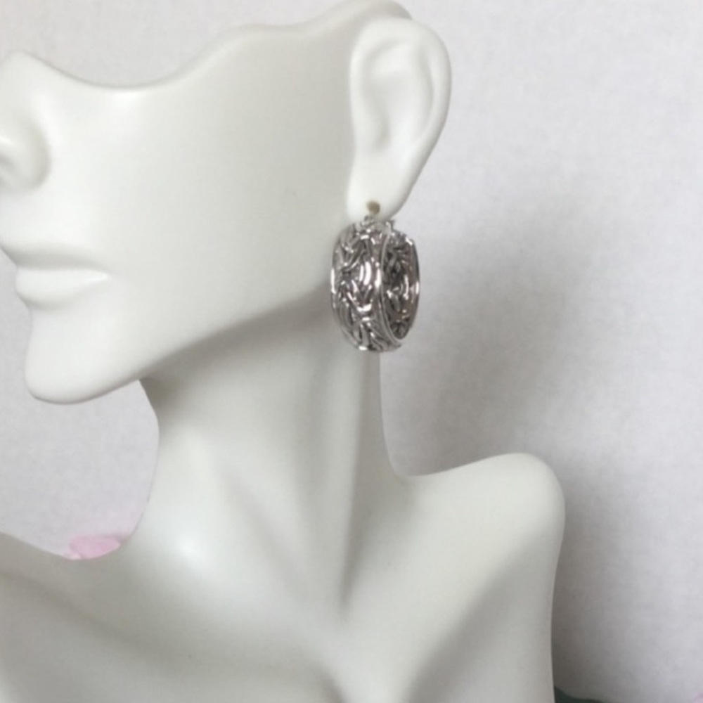 14k W. G. BYZANTINE HOOPS